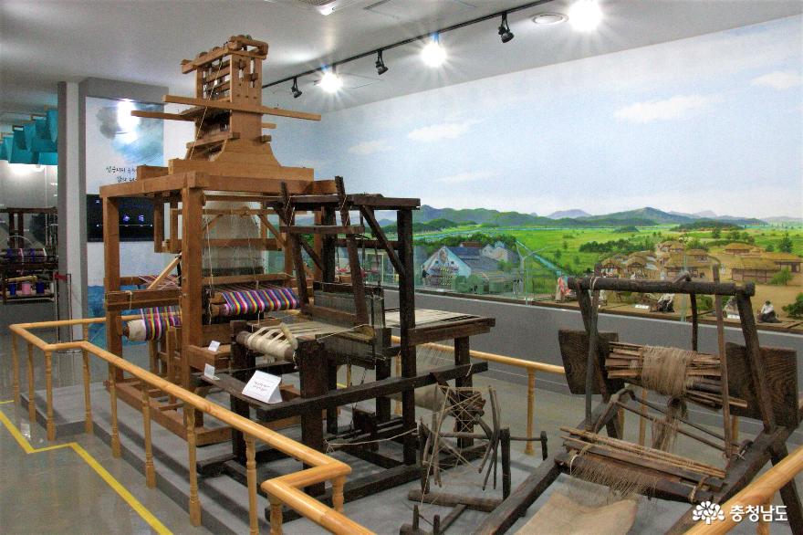 국내 직물산업의 주역인 유구 섬유의 역사 "유구섬유역사박물관"